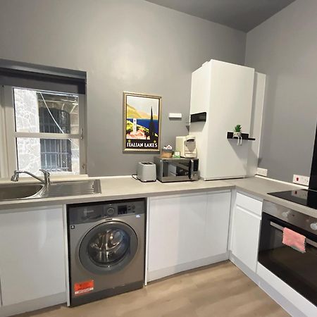 Two Bed Apartment Единбург Екстер'єр фото